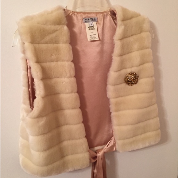 Stunning fur vest - Picture 4 of 6